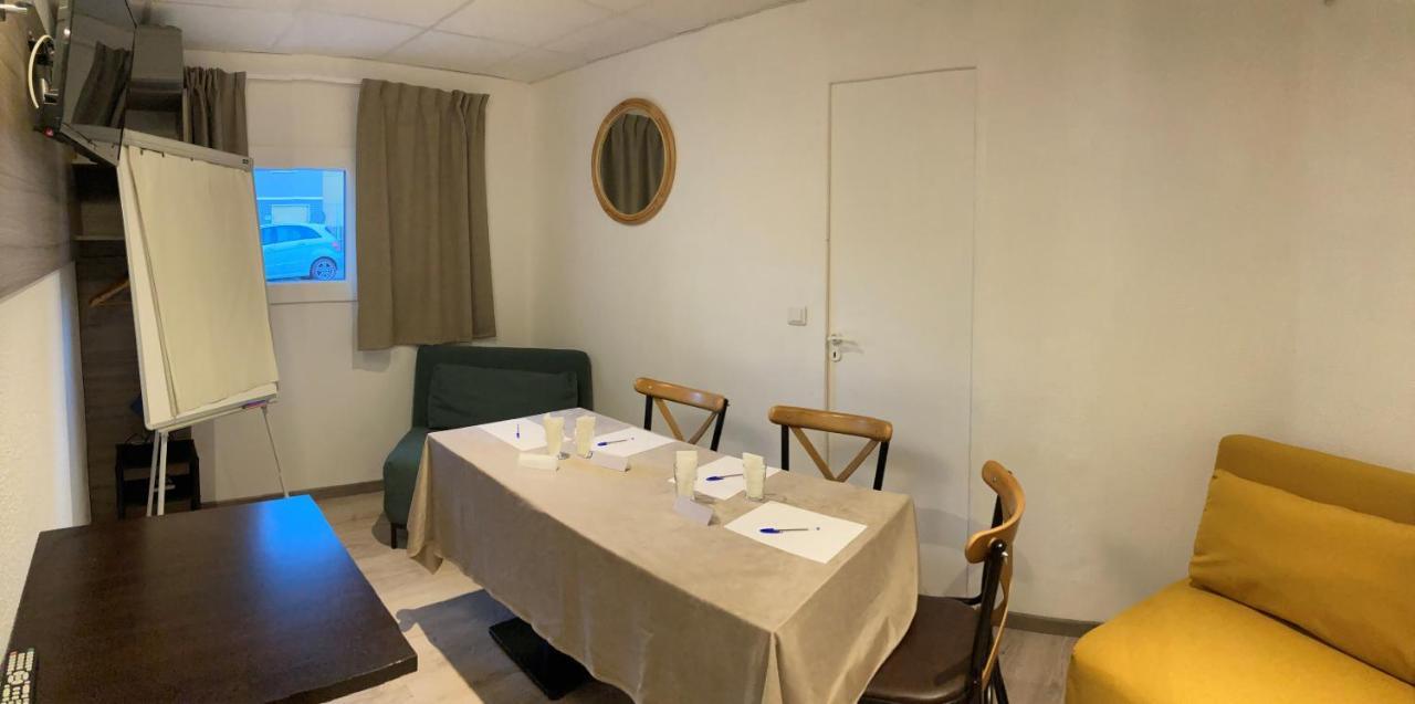Contact Hotel Marseille Aubagne Ла-Пен-сюр-Ювон Экстерьер фото