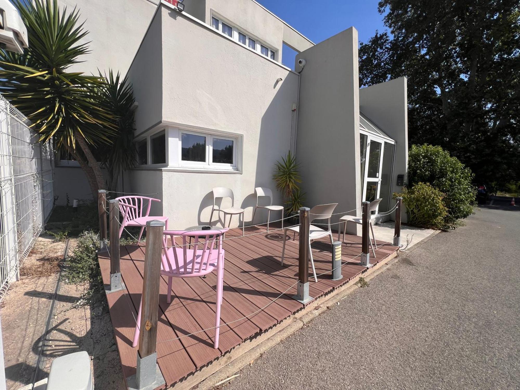 Contact Hotel Marseille Aubagne Ла-Пен-сюр-Ювон Экстерьер фото